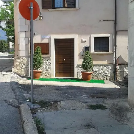 Artena